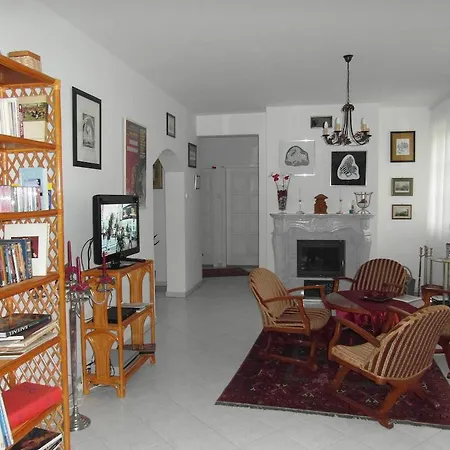 בית הארחה Lijoli Lounge Vendeghaz